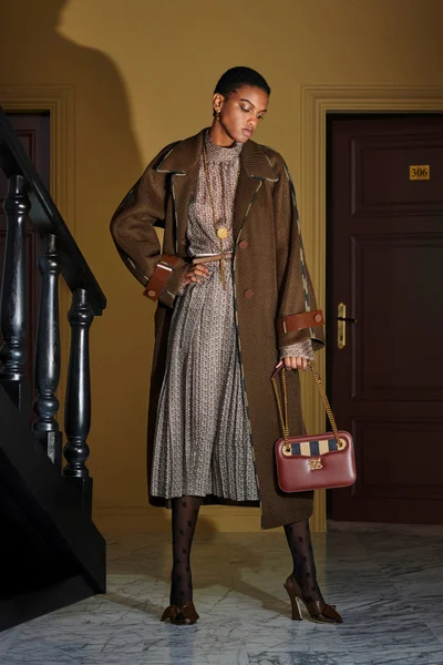 Look 23